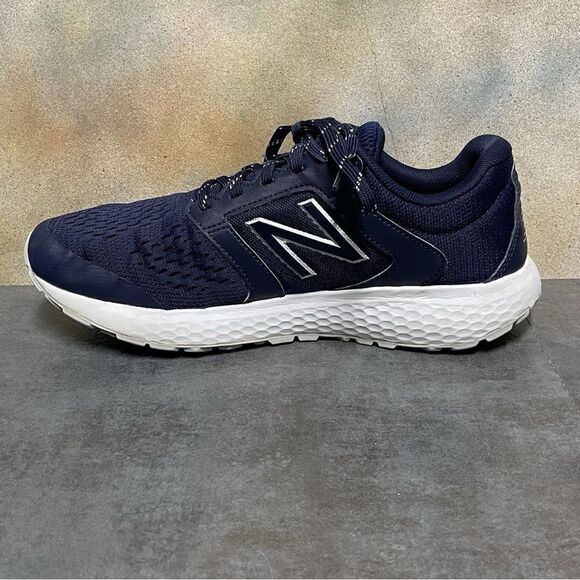 New Balance 520 V5 Women's Navy Blue Wide Sneakers Size 9.5D - Picture 9 of 13